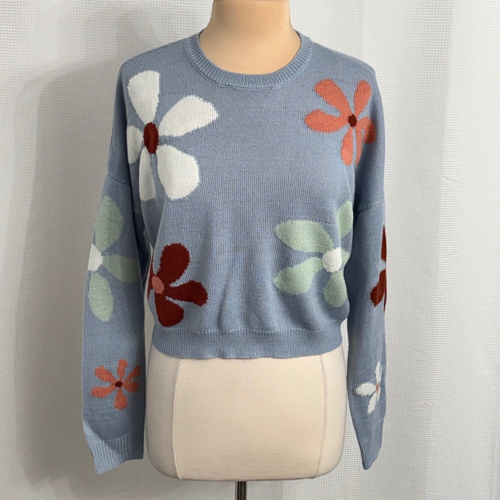 Moon & Madison Floral Cropped Knit Pullover Sweater